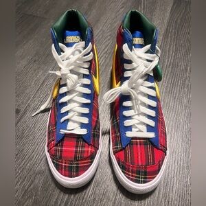 Nike Blazer '77 Mid Coming to America High-Top Sneakers-verified 

NWOT